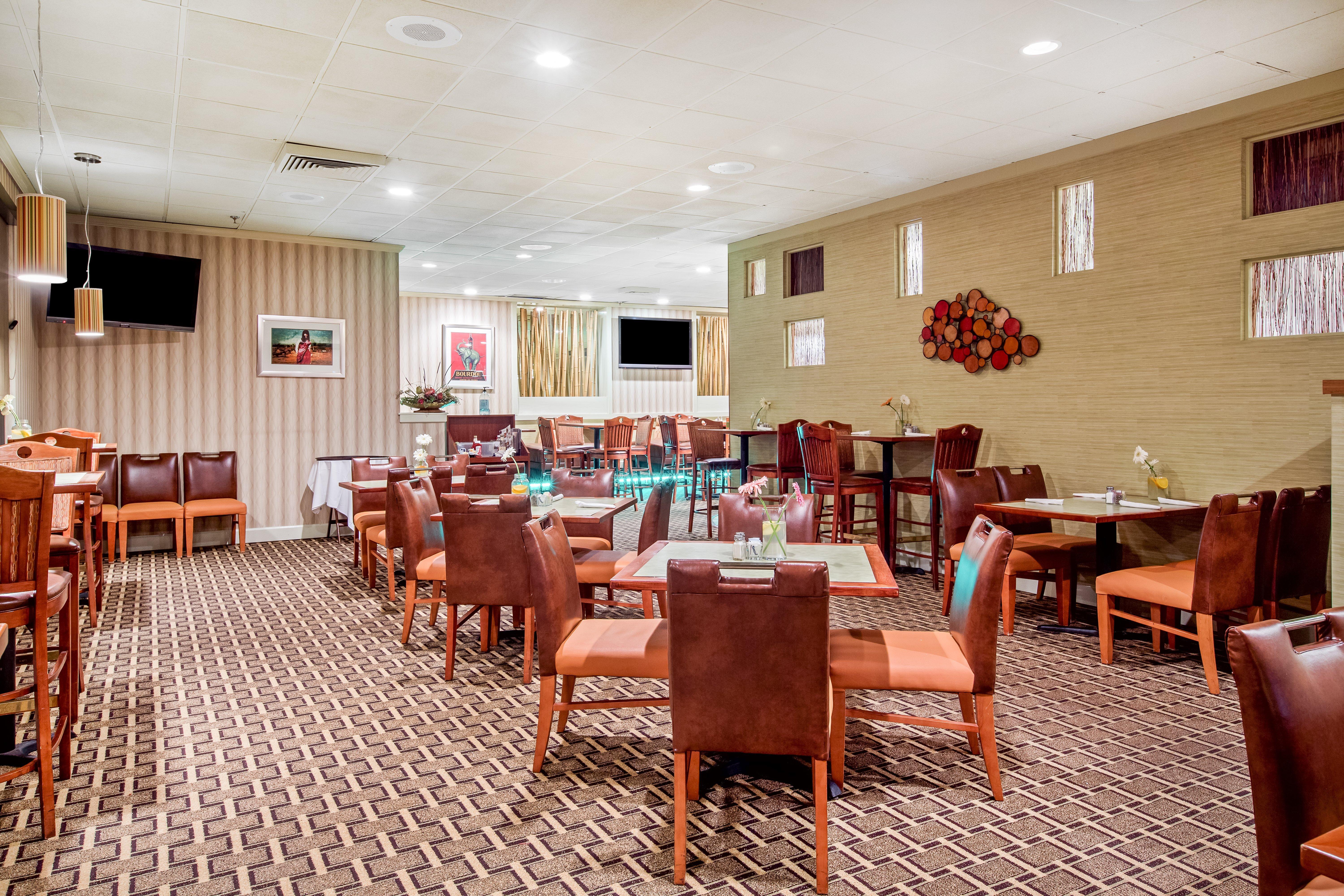 Holiday Inn Roanoke - Tanglewood Route 419 & I 581 By Ihg מראה חיצוני תמונה