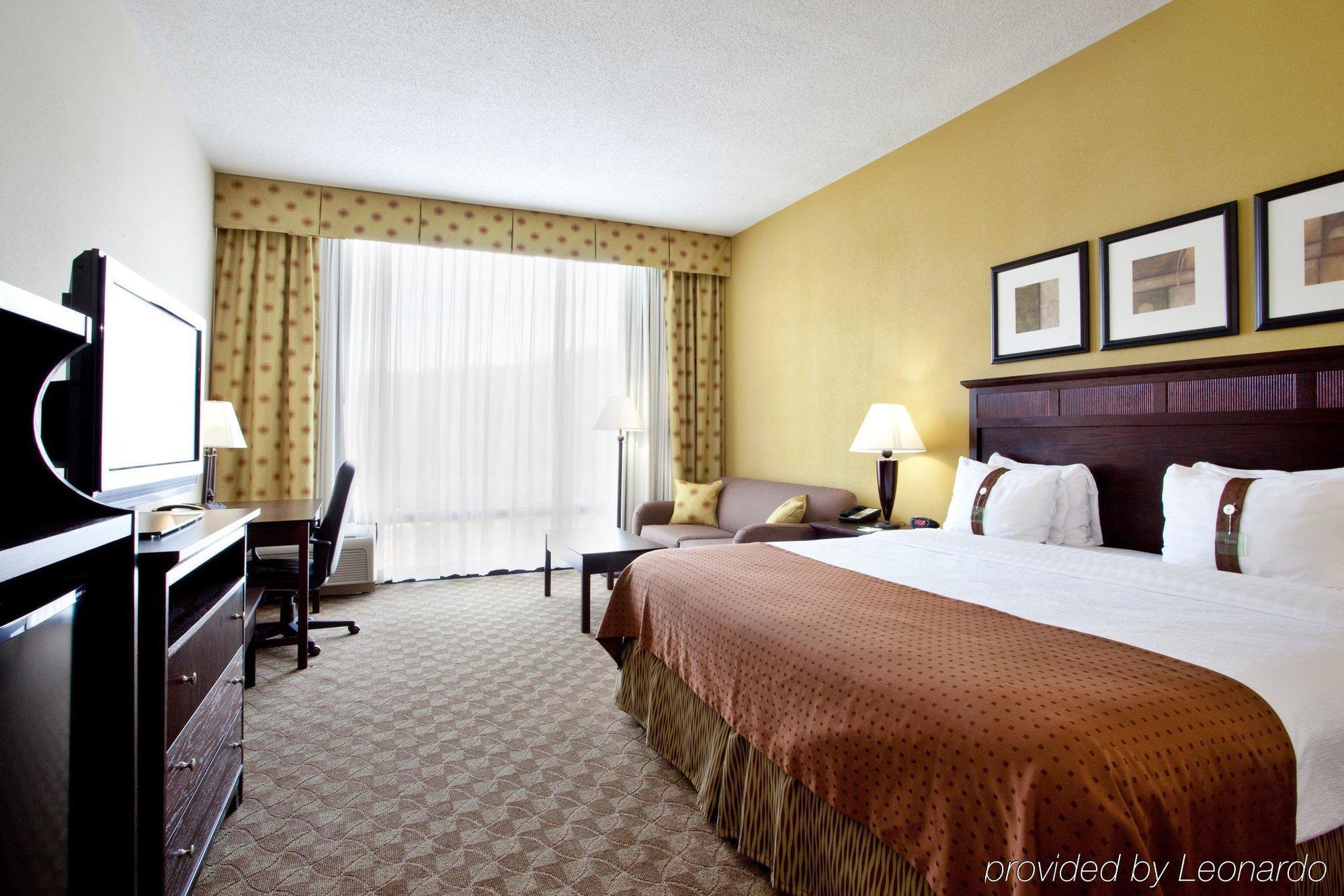 Holiday Inn Roanoke - Tanglewood Route 419 & I 581, An Ihg Hotel חדר תמונה